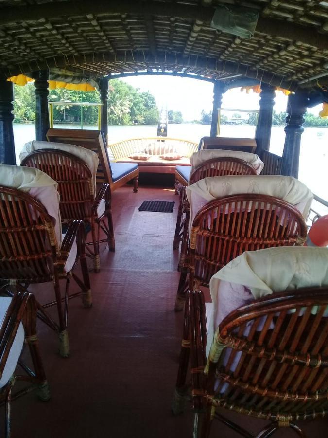 Marari Sibiya Beach Villa Mararikulam Esterno foto